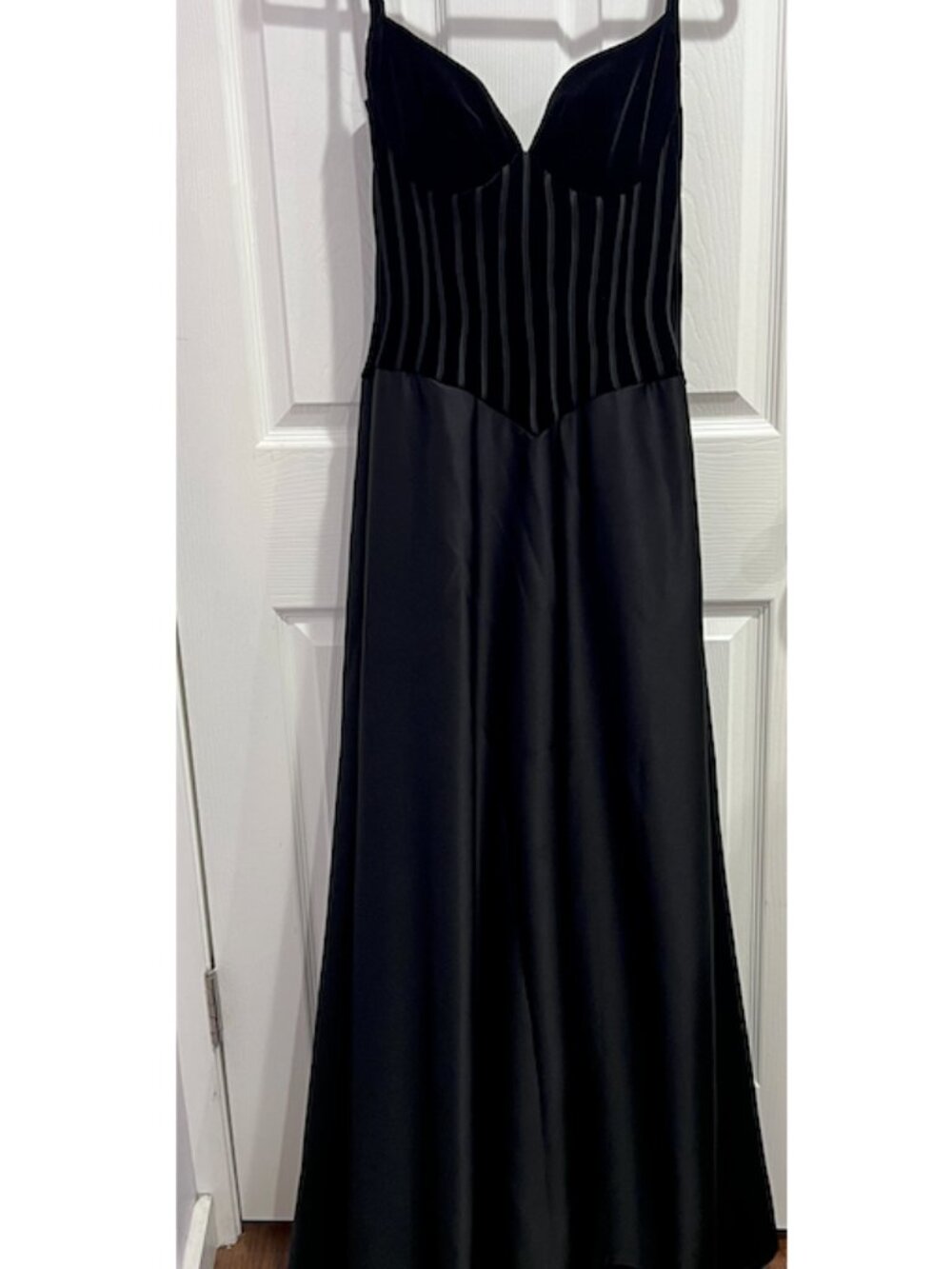 Cache Black Velvet & Satin Formal Evening Gown Size 6 Made in USA